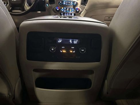 Used 2017 GMC Yukon Denali w/ Open Road Package AWD/4WD image 32