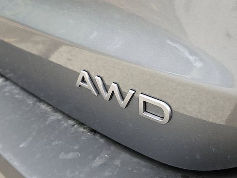 New 2026 Nissan Kicks SV image 21