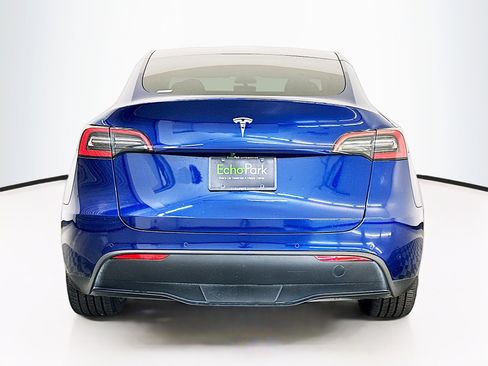 Used 2020 Tesla Model Y Long Range image 7