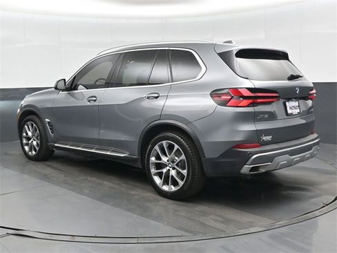 Used 2025 BMW X5 xDrive40i image 5