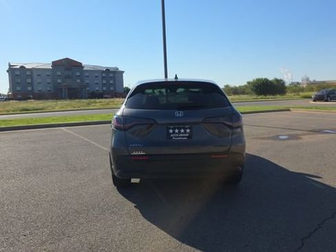 Used 2024 Honda HR-V LX image 7