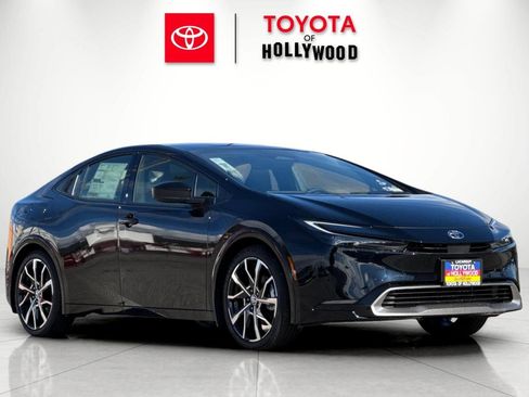 New 2026 Toyota Prius Plug-In Hybrid image 2