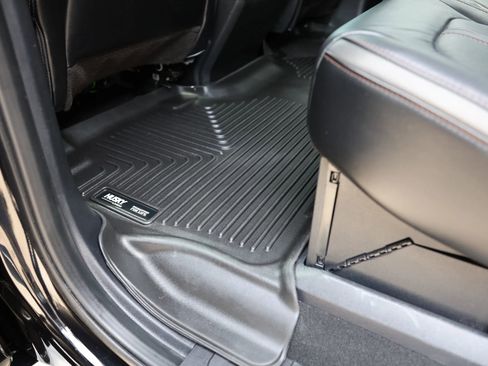 Used 2021 Ford F350 Platinum w/ FX4 Off-Road Package AWD/4WD image 32