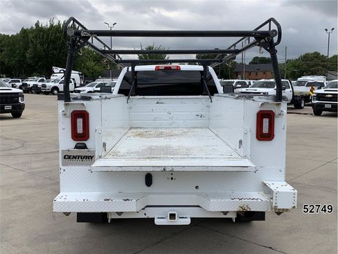 Used 2018 Chevrolet Silverado 2500 W/T w/ WT Convenience Package AWD/4WD image 8