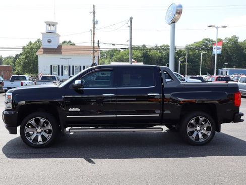 Used 2017 Chevrolet Silverado 1500 High Country w/ High Desert Package AWD/4WD image 14