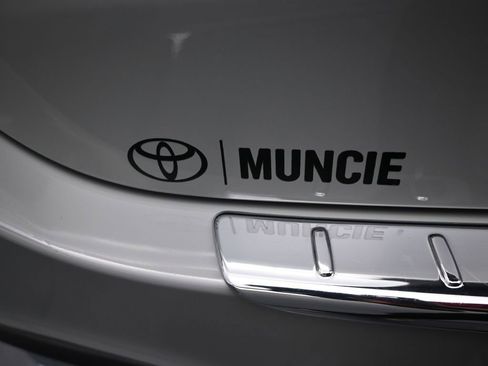 Used 2024 Mercedes-Benz GLE 450 4MATIC image 44