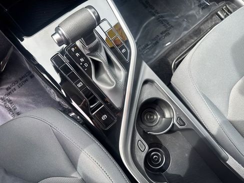 Used 2023 Kia Niro LX image 33
