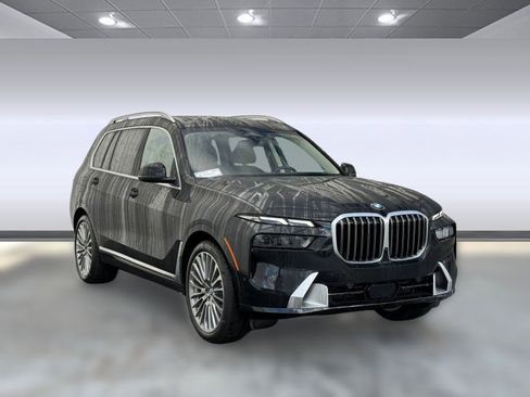 Used 2026 BMW X7 xDrive40i w/ Premium Package image 6
