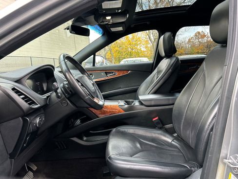 Used 2020 Lincoln Nautilus Reserve w/ Cargo Utility Package image 10