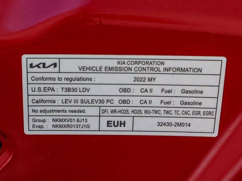 Used 2022 Kia Sorento EX image 32