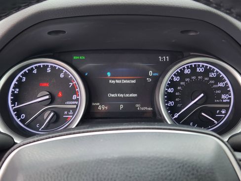 Used 2021 Toyota Camry XLE w/ Navigation Package image 20