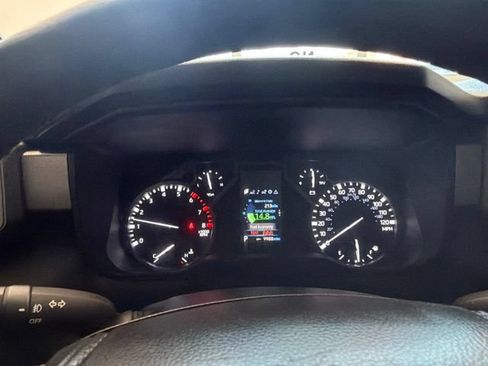 Used 2022 Toyota Tundra Limited w/ Power Package AWD/4WD image 43