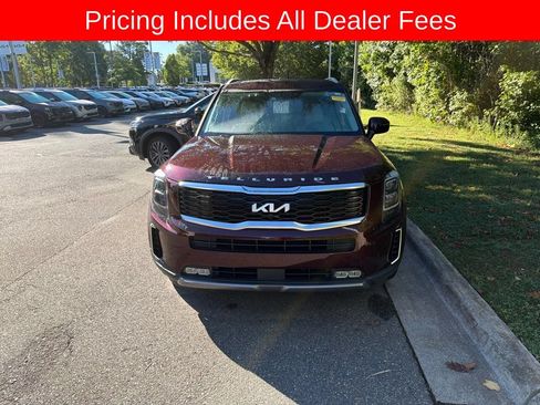 Used 2022 Kia Telluride SX w/ Towing Package AWD/4WD image 2