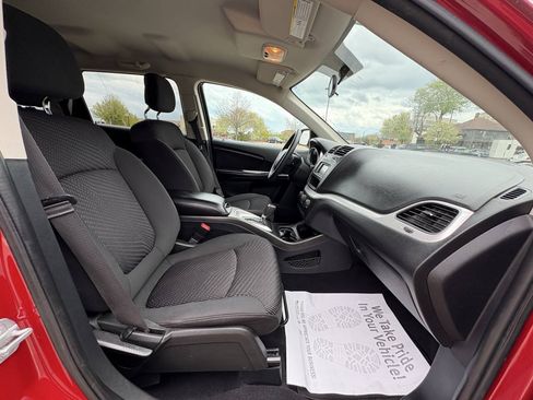 Used 2018 Dodge Journey SE FWD image 25