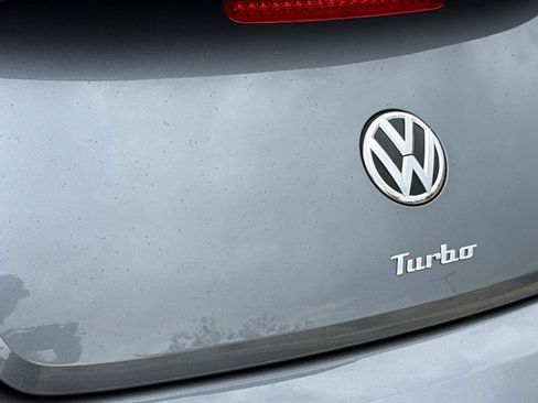 Used 2018 Volkswagen Beetle 2.0T S FWD image 26