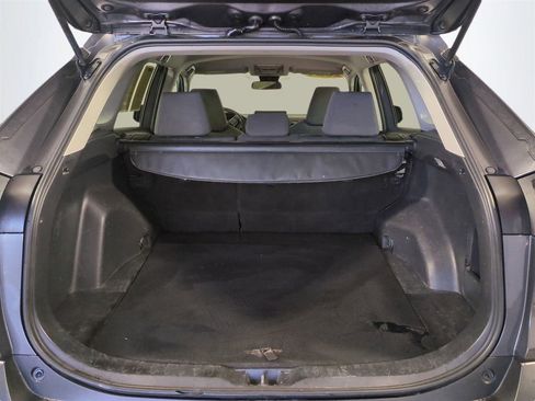Used 2021 Toyota RAV4 XLE image 14