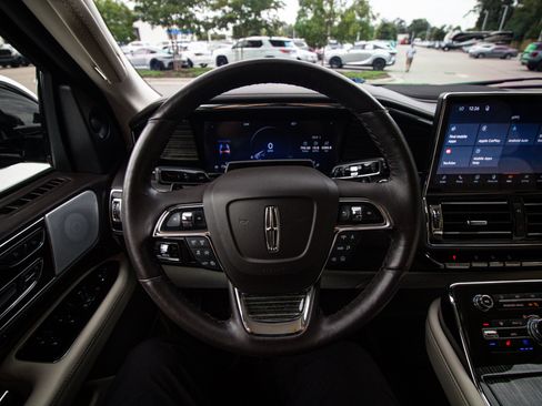 Used 2024 Lincoln Navigator L Black Label AWD/4WD image 18