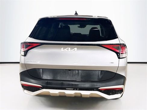 Used 2023 Kia Sportage LX image 6