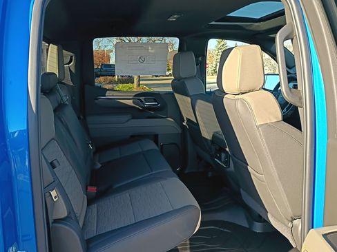 New 2026 Chevrolet Silverado 1500 ZR2 image 25