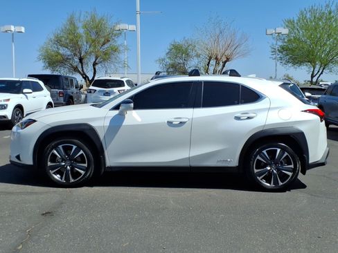 Used 2021 Lexus UX 250h AWD/4WD image 2