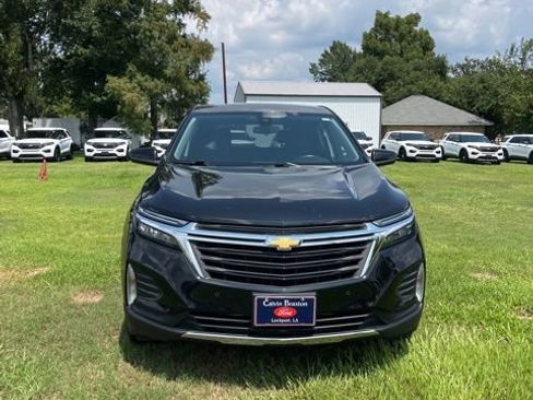 Used 2022 Chevrolet Equinox LT w/ Driver Convenience Package image 2