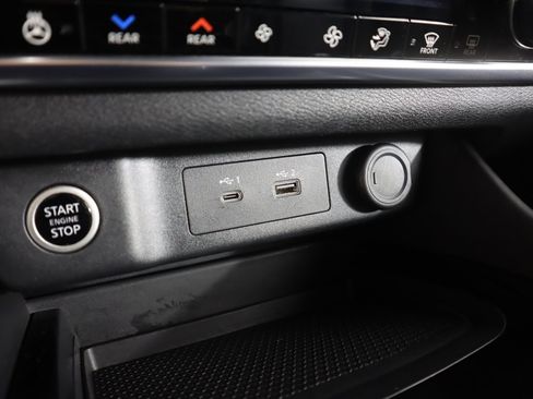 Used 2023 Nissan Rogue SL w/ SL Premium Package image 53