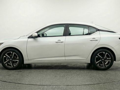 Used 2025 Nissan Sentra SV FWD image 5