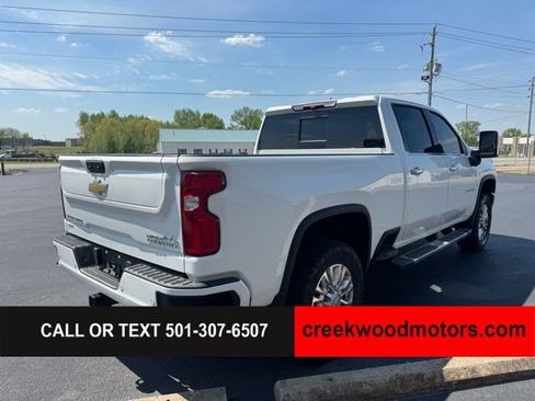 Used 2023 Chevrolet Silverado 2500 High Country w/ Safety Package II AWD/4WD image 4