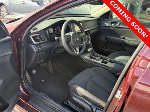 Used 2018 Kia Optima LX w/ 17" Alloy Wheels Package image 4