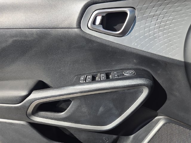 Used 2020 Kia Soul X-Line FWD image 22