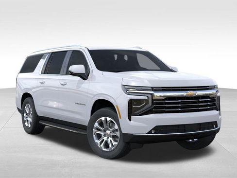 New 2026 Chevrolet Suburban LT w/ Comfort Package image 7