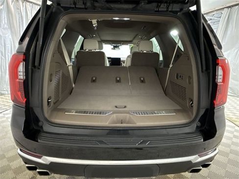 Used 2025 GMC Yukon Denali w/ Sun & Power Step Package image 31