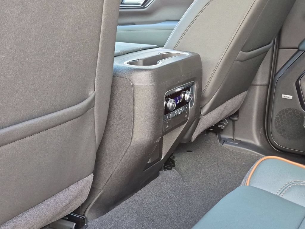 New 2026 GMC Yukon XL AT4 AWD/4WD image 20