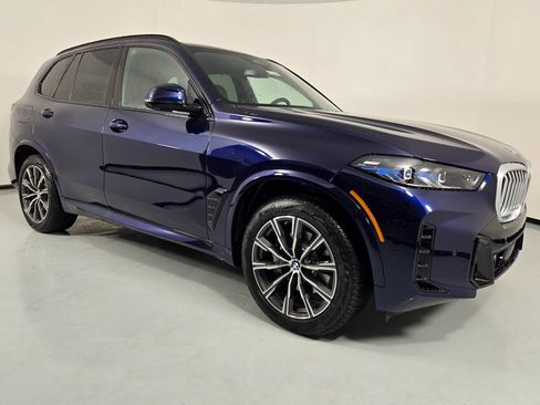 New 2026 BMW X5 xDrive40i w/ M Sport Package image 7