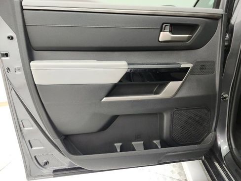 Used 2023 Toyota Tundra Limited image 9