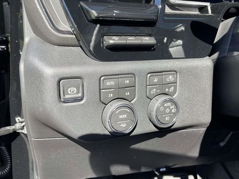 New 2026 Chevrolet Silverado 2500 ZR2 AWD/4WD image 19