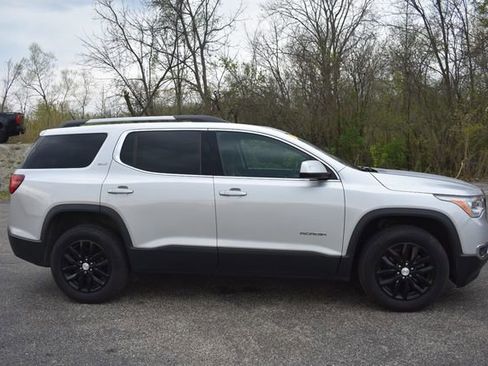 Used 2018 GMC Acadia SLT w/ LPO, Floor Liner Package AWD/4WD image 2