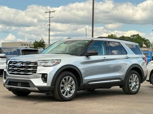 Certified 2025 Ford Explorer Active w/ Active Comfort Package AWD/4WD image 44