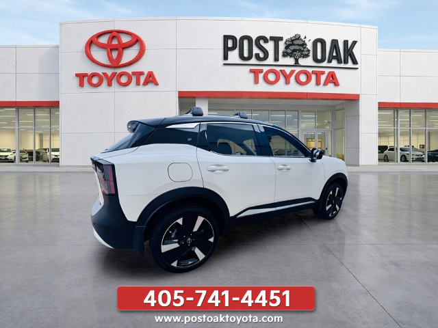 Used 2026 Nissan Kicks SR FWD image 9