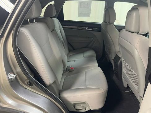 Used 2014 Kia Sorento LX FWD image 30
