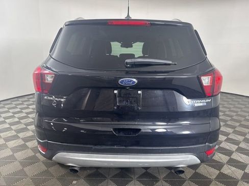 Used 2019 Ford Escape Titanium image 21