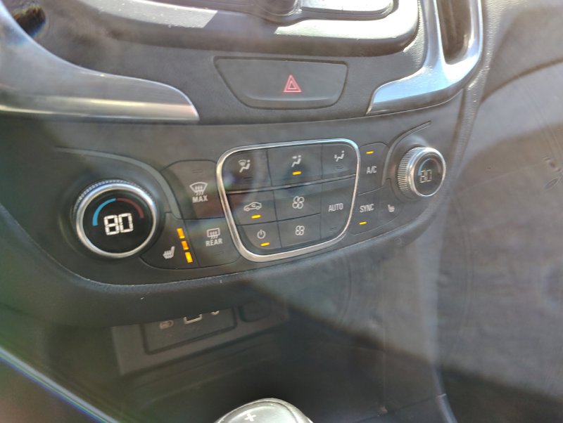 Used 2021 Chevrolet Equinox LT AWD/4WD image 14