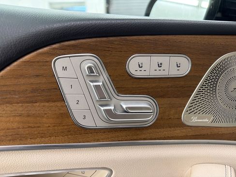 Used 2022 Mercedes-Benz GLS 450 4MATIC image 20