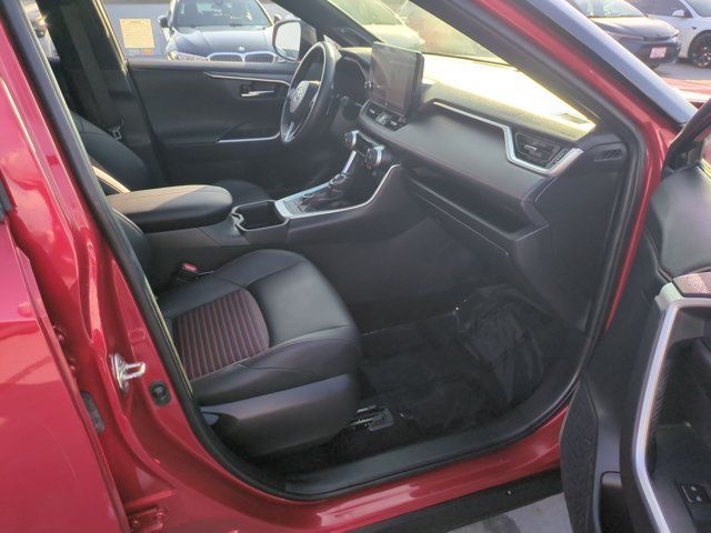 Used 2024 Toyota RAV4 XSE w/ Weather Package AWD/4WD image 21