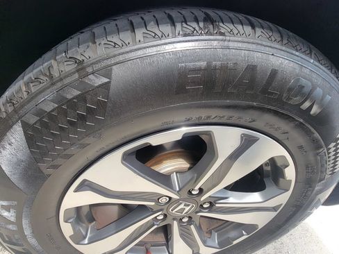Used 2018 Honda CR-V LX image 9