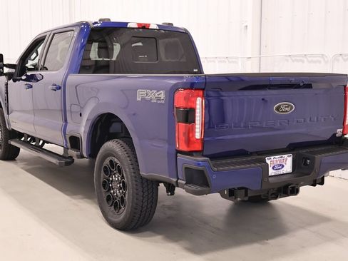 New 2026 Ford F250 Lariat w/ Black Appearance Package AWD/4WD image 7