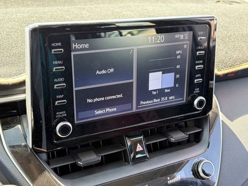 Used 2020 Toyota Corolla LE FWD image 11