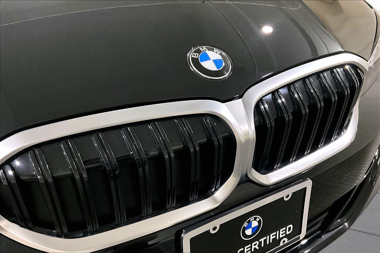 Used 2023 BMW 330i xDrive Sedan w/ Premium Package AWD/4WD image 31