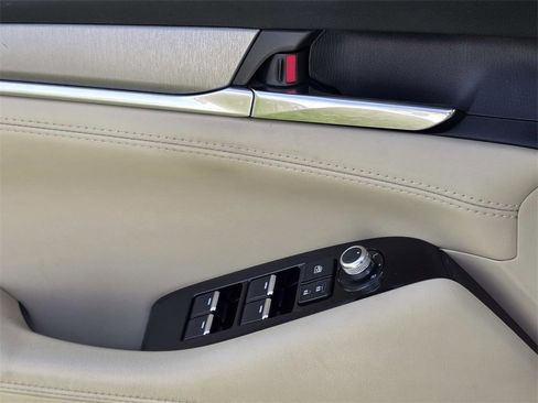 Used 2019 MAZDA MAZDA6 Touring image 17