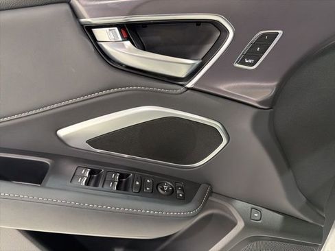 Certified 2025 Acura RDX SH-AWD image 11